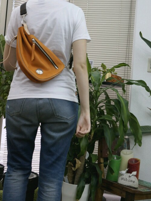 Neolatine|REDMOONのショルダーバッグを使ったコーディネート - WEAR
