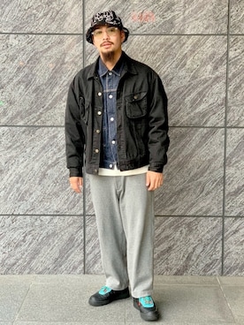 「TENBOX（テンボックス）のアイテム（ジャケット/アウター）」を使った、Bamba Paripariさん（メンズ・168cm）の秋コーディネート