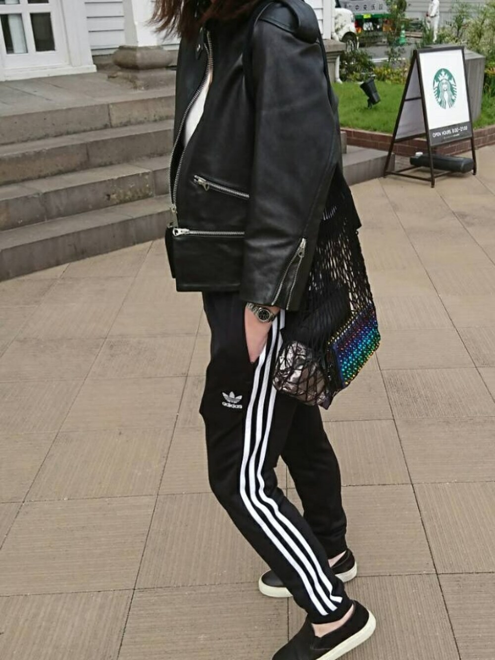 「adidas、ジャージ、ライダース、オトナカジュアル」｜「adidasのアイテム（その他パンツ、ブラック系）」を使った、SAtoさん（レディース・164cm）の秋コーディネートの1枚目の写真