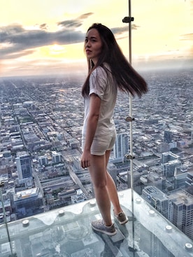 Dovely Caiさんのコーディネート