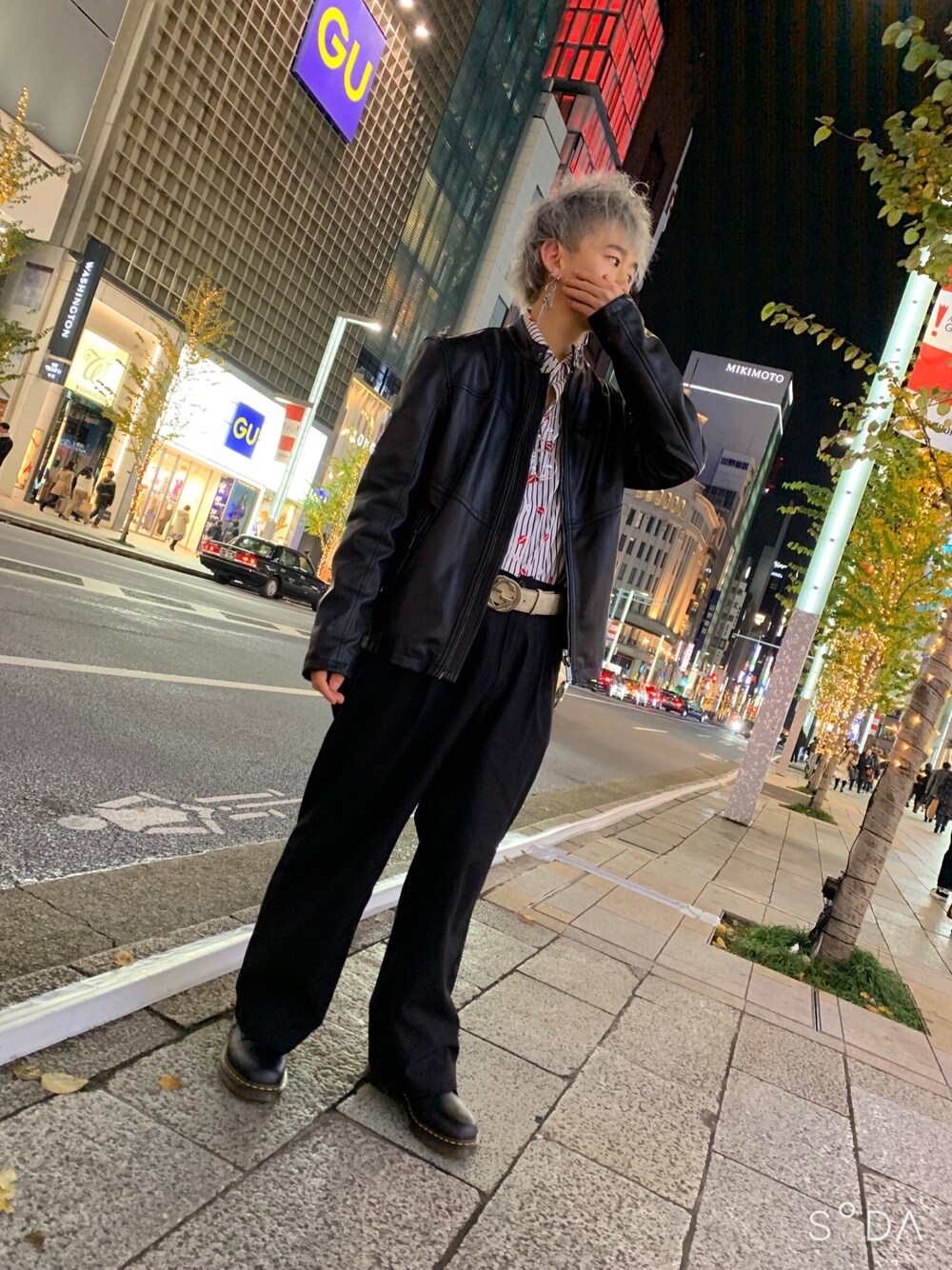 「銀座、大人コーデ、柄シャツ、柄シャツ×ワイドパンツ、GUCCI、お洒落さんと繋がりたい、フォロー返します、フォローお願いします、相互フォロー」｜「GUCCIのGucci - Signature レザーベルト - women - レザー/metal - 75（ベルト、ホワイト系）」を使った、れいきさん（メンズ・165cm）の春コーディネートの1枚目の写真