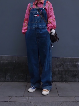「TOMMY HILFIGER（トミーヒルフィガー）のアイテム（サロペット/オーバーオール）」を使った、myuuujさん（レディース・167cm）の春コーディネート