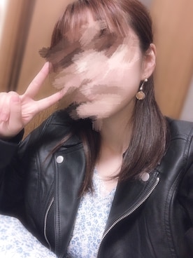 「GRL（グレイル）のアイテム（ライダースジャケット）」を使った、Alicia Bambooさん（レディース・159cm）の春コーディネート