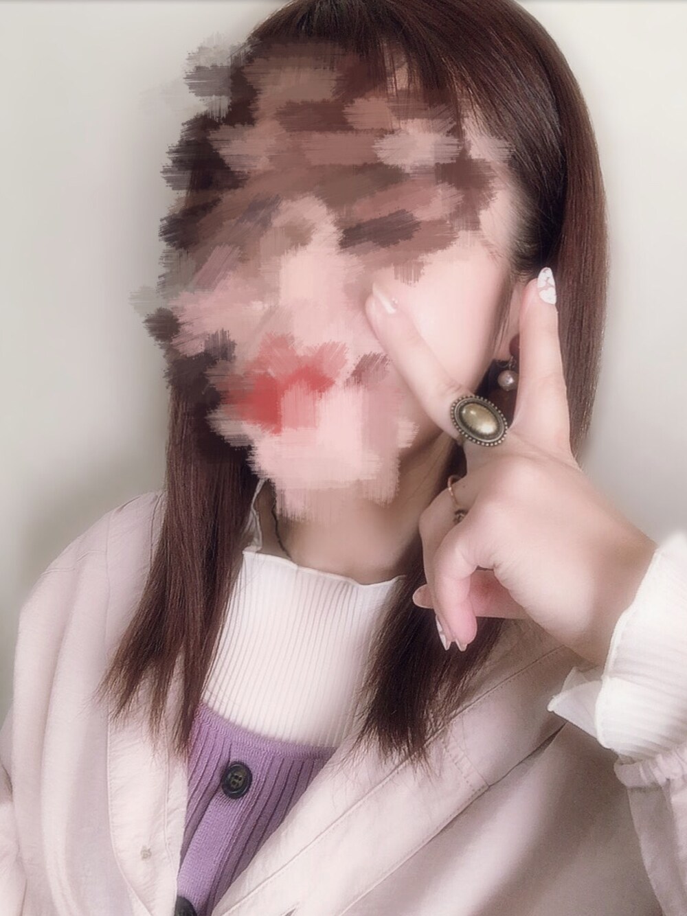 「シアートップス、ニットキャミソール、GRL、SPINNS、Lattice、ピンク、ラベンダー、ベージュ」｜「忘れた🥲のアイテム（シャツ/ブラウス、ベージュ系）」を使った、Alicia Bambooさん（レディース・159cm）の春コーディネートの1枚目の写真