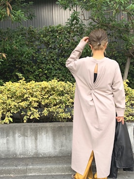 「うしろ姿」｜「アイテム（ノーカラージャケット）」を使った、rei☺︎さん（レディース・148cm）の秋コーディネート