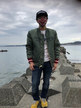 「UNDERCOVER（アンダーカバー）のアイテム（MA-1）」を使った、shimaakiyoshiさん（メンズ・170cm）の冬コーディネート