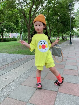 「NET（ネット）のアイテム」を使った、包子女孩さん（キッズ・100cm）の秋コーディネート