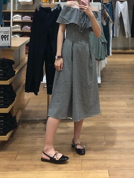 「CHARLES & KEITH（チャールズ & キース）のアイテム（アクセサリー）」を使った、xiexieliさん（レディース・169cm）の春コーディネート