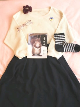 「アイテム（ブローチ/コサージュ、パープル系）」を使った、Akkoさん（レディース・149cm）の秋コーディネート