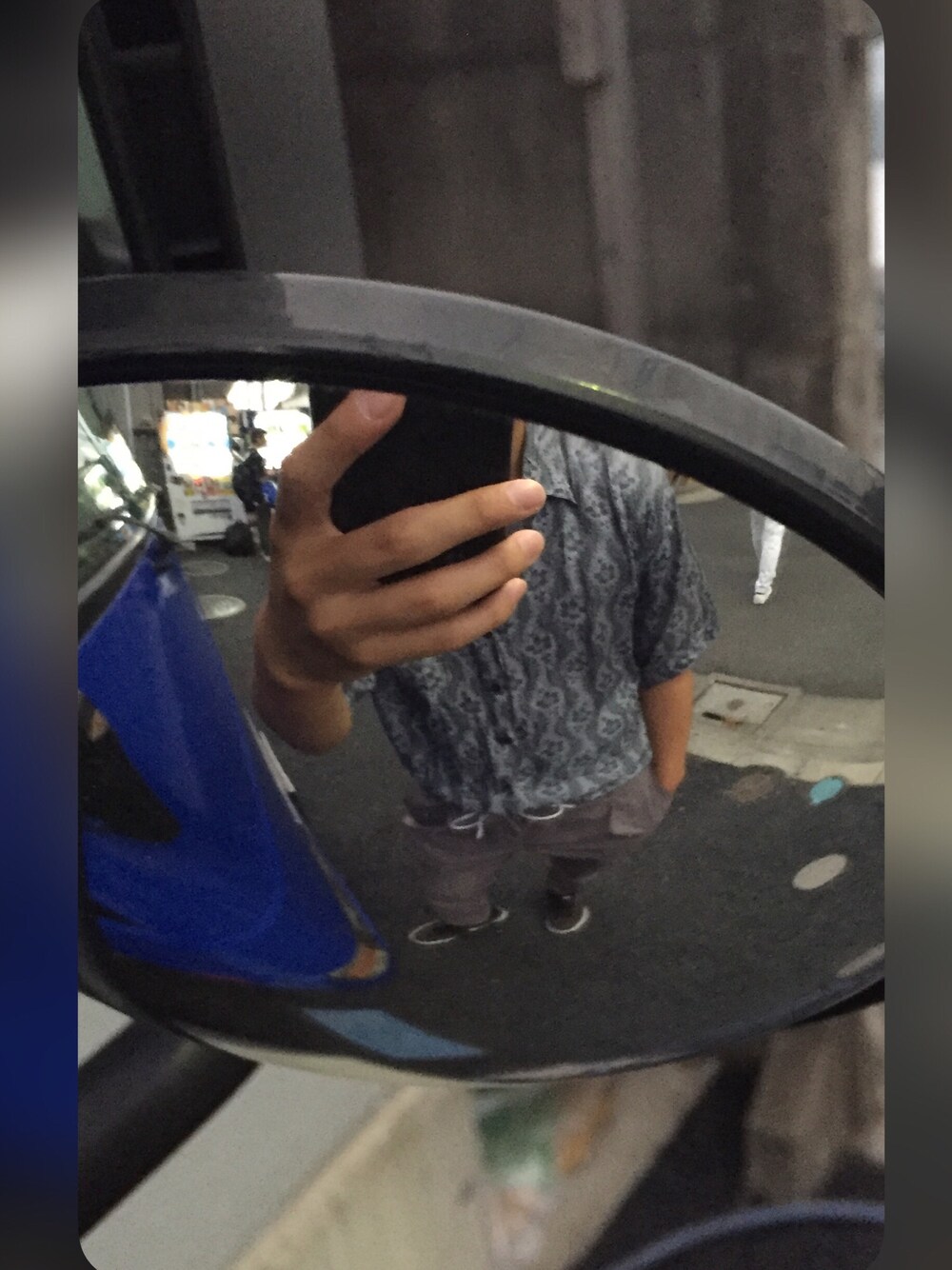 「古着ファッション、足元はスポーティーに」｜「usedのアイテム（シャツ/ブラウス、ブルー系）」を使った、skater_boyさん（メンズ・182cm）の夏コーディネートの1枚目の写真