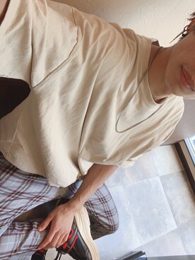 JUNさんの「BASQUE magenta×KANGOL　スーパービッグシルエットバックプリント半袖Tee 袖モチーフ刺繍」を使ったコーディネート