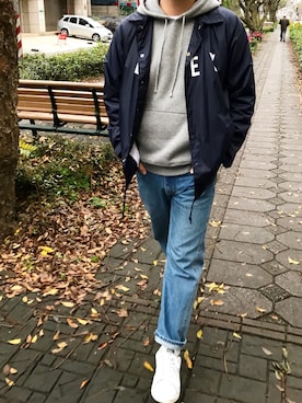 「OBEY」｜「アイテム（デニムパンツ）」を使った、Eason_Luさん（メンズ・170cm）の冬コーディネート