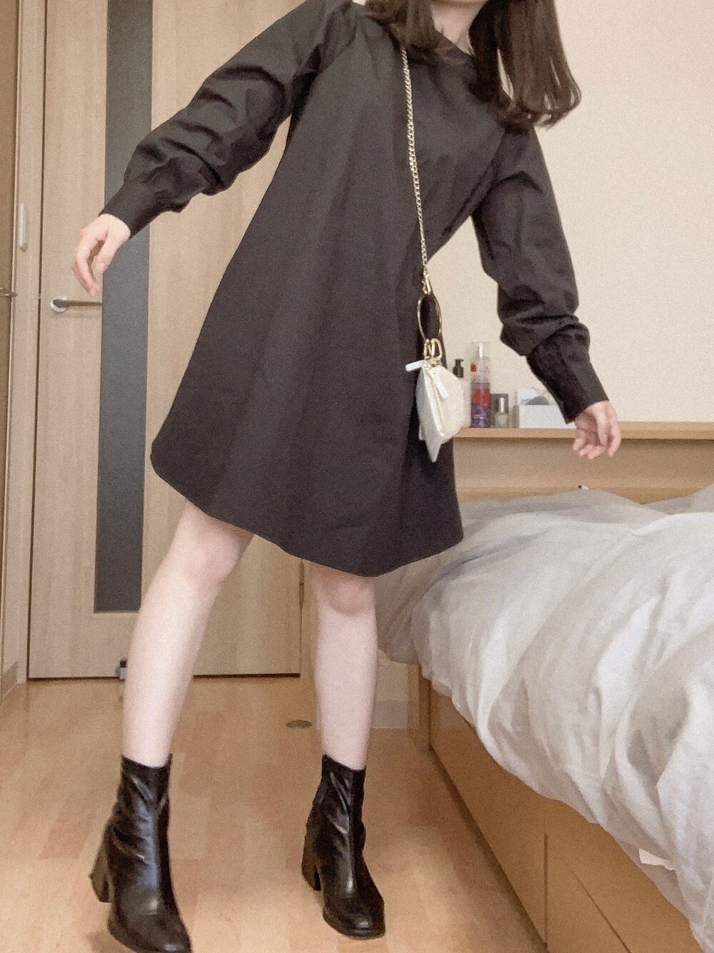 「はるコーデ」｜「TINA：JOJUNのバックリボンワンピース TINA：JOJUN（ワンピース、ブラック系）」を使った、nebaさん（レディース・155cm）の春コーディネートの1枚目の写真
