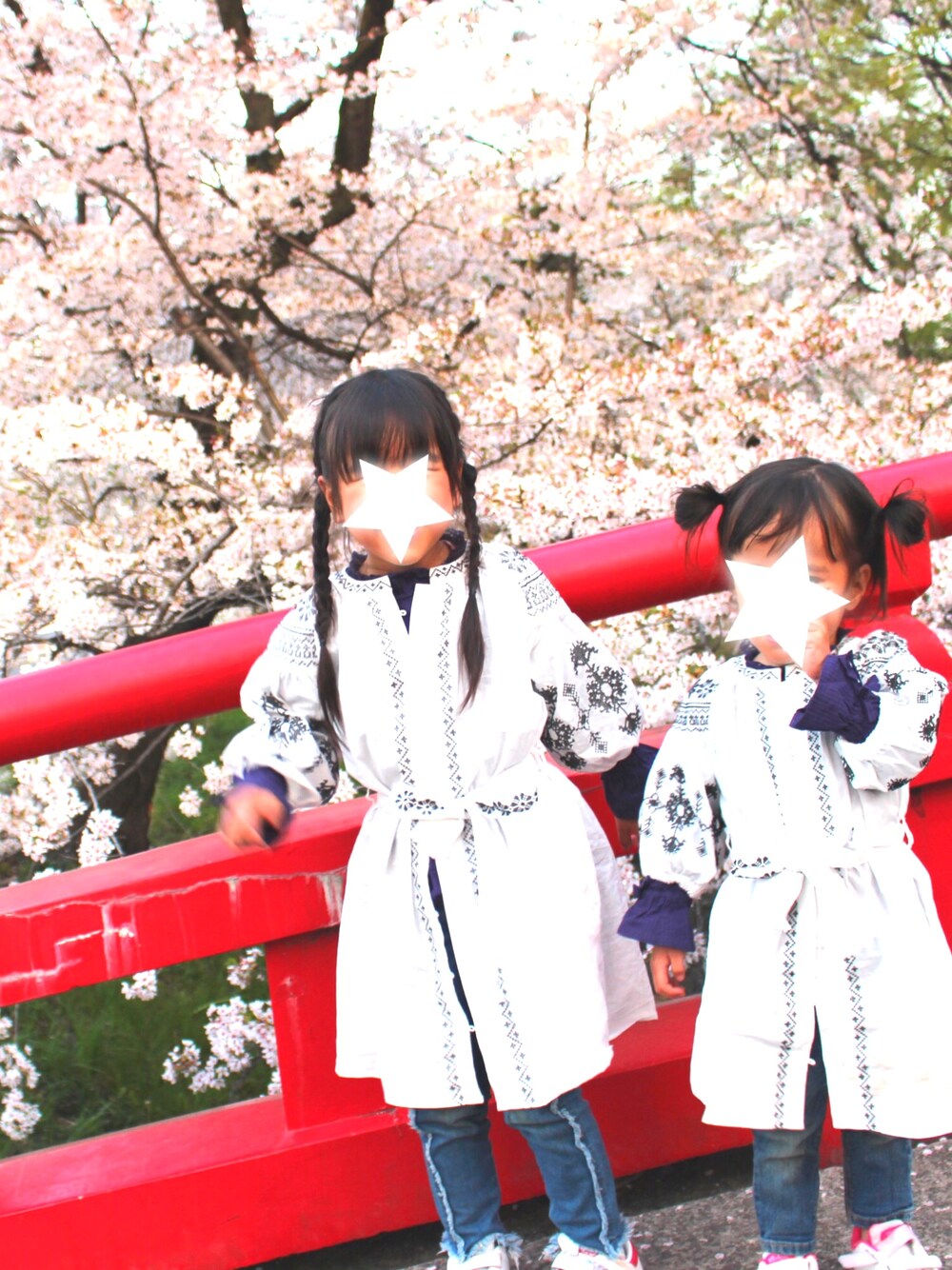 「キッズコーデ、リンクコーデ♡、姉妹リンク」｜「BRANSHESのアイテム（ワンピース、ホワイト系）」を使った、mimimiさん（キッズ・110cm）の夏コーディネートの1枚目の写真