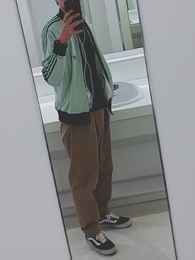 「アイテム（ジャージ）」を使った、岡 まさきさん（メンズ・171cm・10代）の秋コーディネート