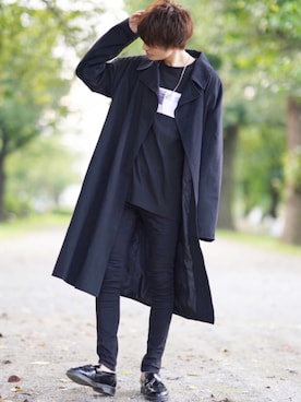 「ロングコート、黒スキニー」｜「アイテム（トレンチコート）」を使った、taiさん（メンズ・179cm）の秋コーディネート