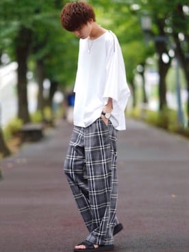 「BASQUE magenta（バスクマゼンタ）のアイテム（パンツ）」を使った、taiさん（メンズ・179cm）の夏コーディネート