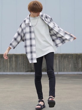 「suicoke（スイコック）のアイテム」を使った、taiさん（メンズ・179cm）の夏コーディネート