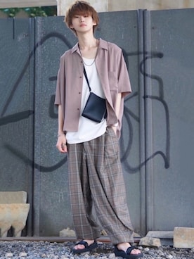「BASQUE magenta（バスクマゼンタ）のアイテム」を使った、taiさん（メンズ・179cm）の夏コーディネート