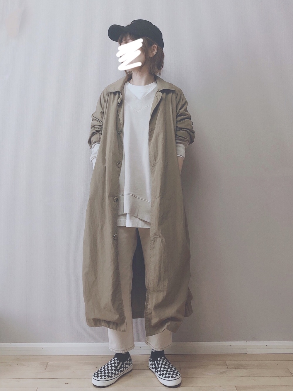 「boyish」｜「BEAMS BOYのBEAMS BOY / ナイロン トップ コート（ステンカラーコート、グリーン系）」を使った、wakuwakuさん（レディース・165cm）の秋コーディネートの1枚目の写真