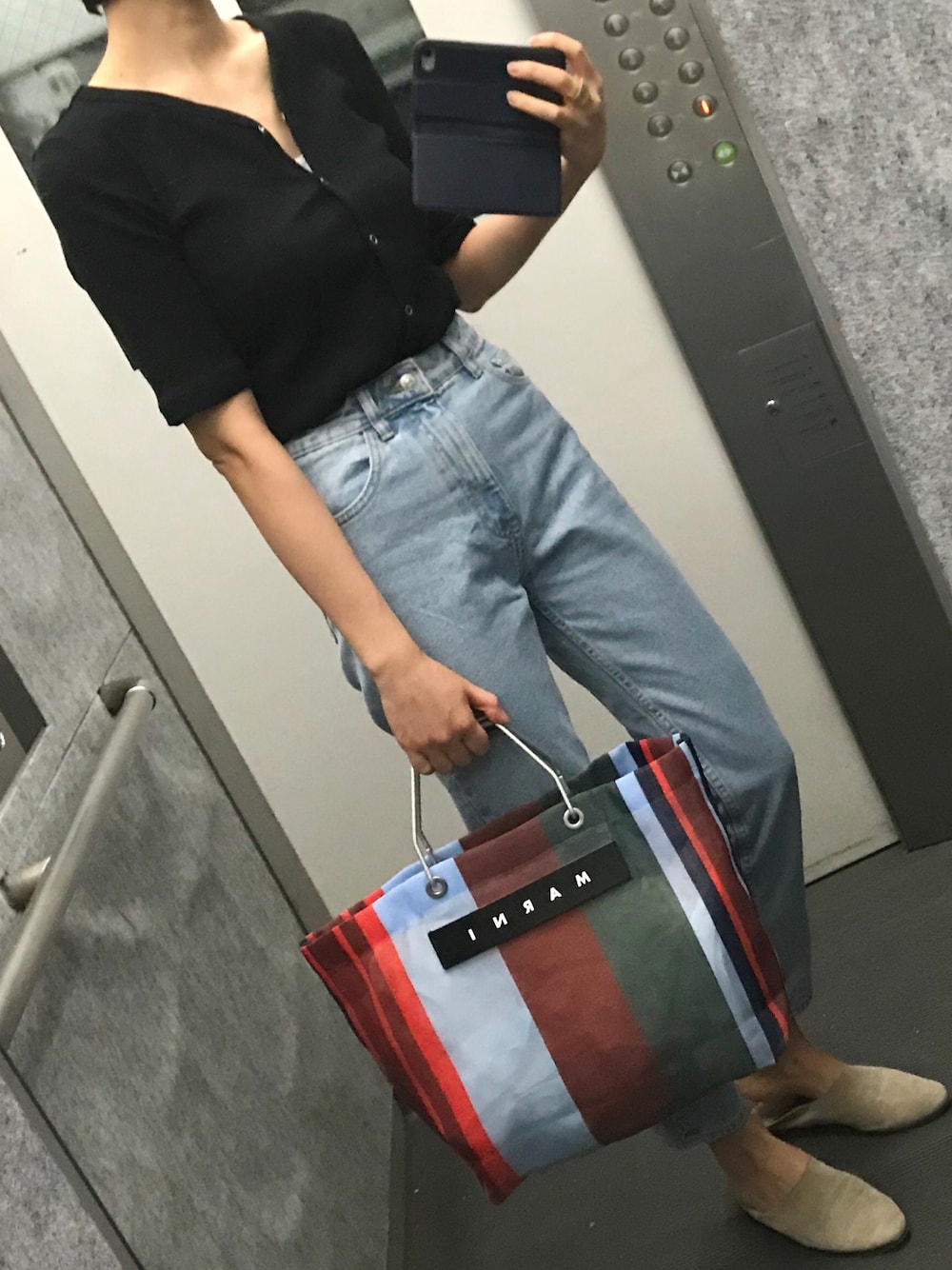 【大人気】MARNI フラワーディテール デニムパンツ MARNI(マルニ)-DAISY PATCH DENIM PANTS-Amanojak.