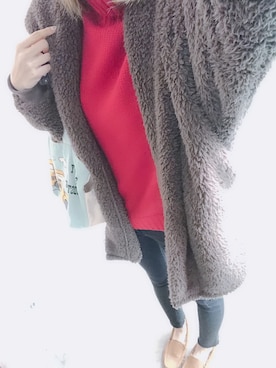 「GU（ジーユー）のアイテム（ニット/セーター、レッド系）」を使った、まみたんまん▼△さん（レディース・170cm）の冬コーディネート