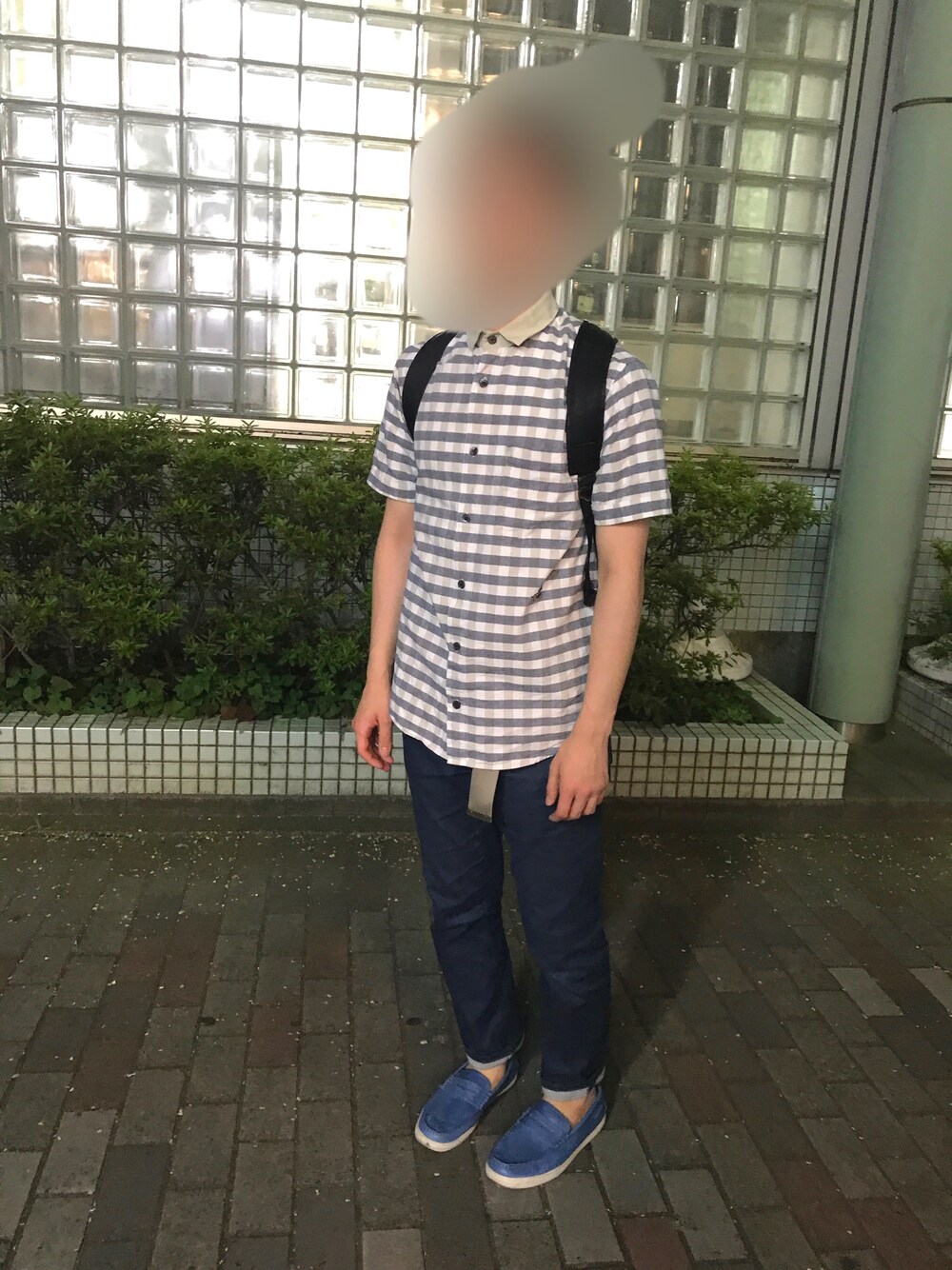 「MONSIEUR LACENAIRのアイテム（シャツ/ブラウス、グレー系）」を使った、moさん（メンズ・163cm）の夏コーディネートの1枚目の写真