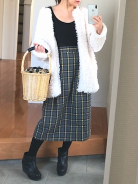 「ハイウエストスカート」｜「アイテム（ノーカラージャケット）」を使った、kinさん（レディース・158cm）の冬コーディネート