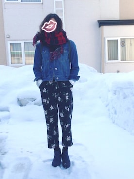 「花柄パンツ」｜「アイテム（デニムジャケット）」を使った、niko🍏さん（レディース・158cm）の春コーディネート