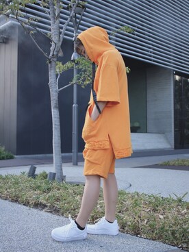 「KMRii（ケムリ）のアイテム（スウェット）」を使った、カナさん（レディース・160cm）の夏コーディネート