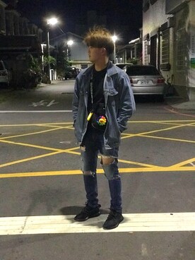 鍾秉さんのコーディネート