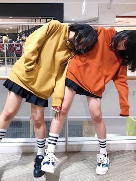 「OLDMICKEY （オールドミッキー）のアイテム（シューズ）」を使った、スズユイさん（レディース・159cm）の秋コーディネート