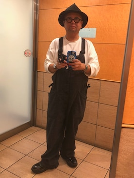 「Engineered Garments（エンジニアードガーメンツ）のアイテム（サロペット/オーバーオール）」を使った、せきさんさん（メンズ・161cm）の秋コーディネート