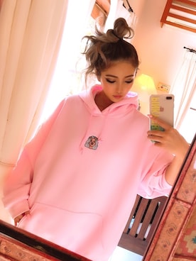 「iPhoneケース」｜「アイテム（財布/小物）」を使った、MANAMI（manya❤︎）さん（レディース・159cm）の春コーディネート