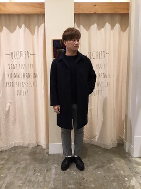 「coen（コーエン）のウールブレンドステンカラーコート(ブラック⇒WEB限定カラー)（ステンカラーコート、ブルー系）」を使った、coen のもとさん（メンズ・172cm）の秋コーディネート