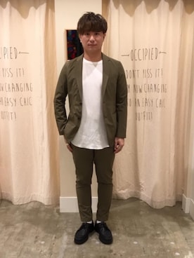 「coen（コーエン）の(セットアップ企画)ナイロンPUストレッチテーラードジャケット（テーラードジャケット、グリーン系）」を使った、coen のもとさん（メンズ・172cm）の冬コーディネート