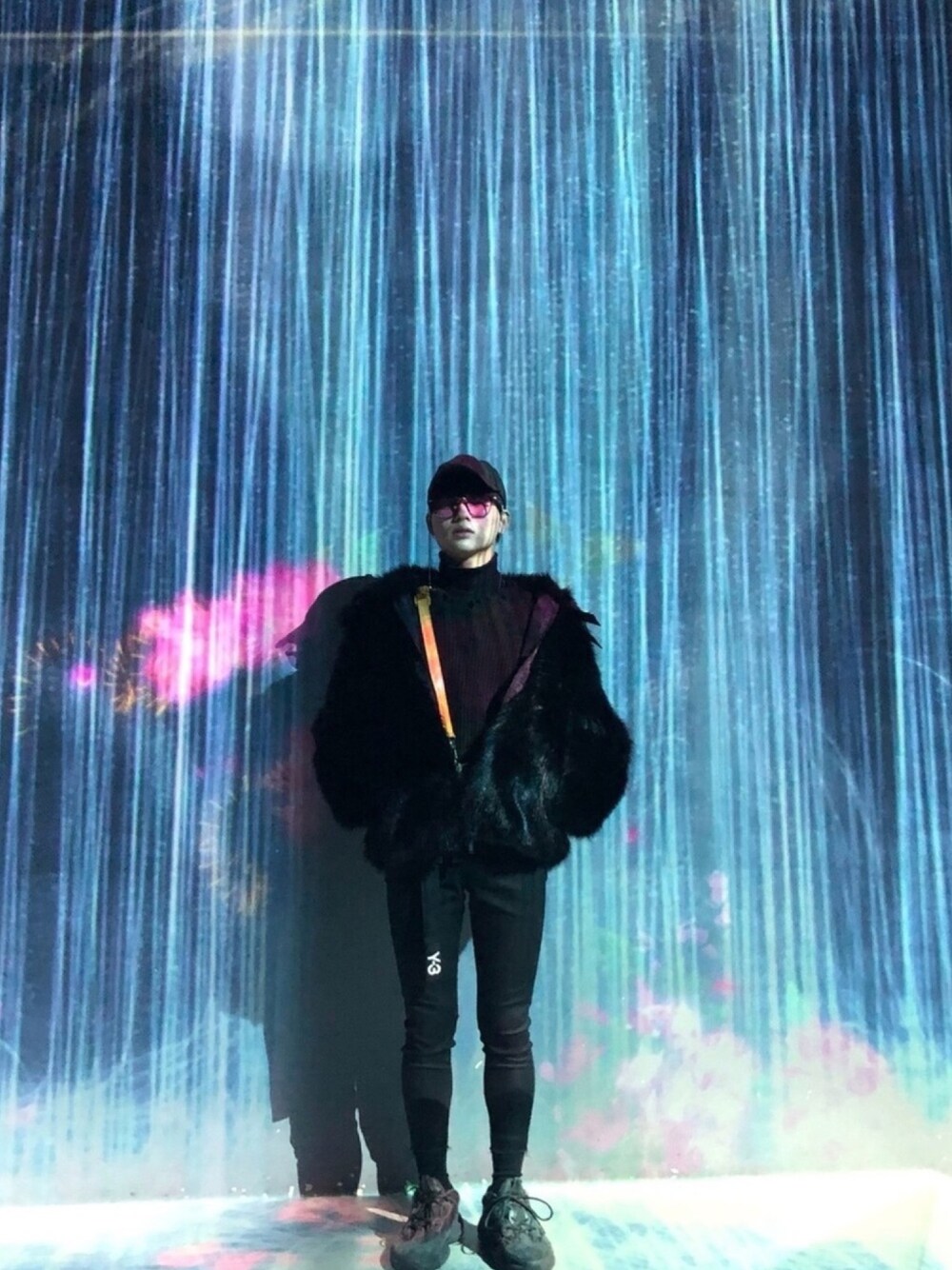 「UNIQLO、adidas、AMBUSH、yohjiyamamoto、Y-3、ストリートMIX、黒コーデ、yeezy、レイヤードstyle、平成最後のWEARISTAセンバツ」｜「adidas for Yohji Yamamotoのアイテム（ベルト、ブラック系）」を使った、YUKIさん（メンズ・170cm）の冬コーディネートの1枚目の写真