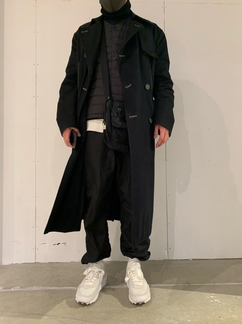 Acne Studiosのトレンチコートを使った人気ファッションコーディネート