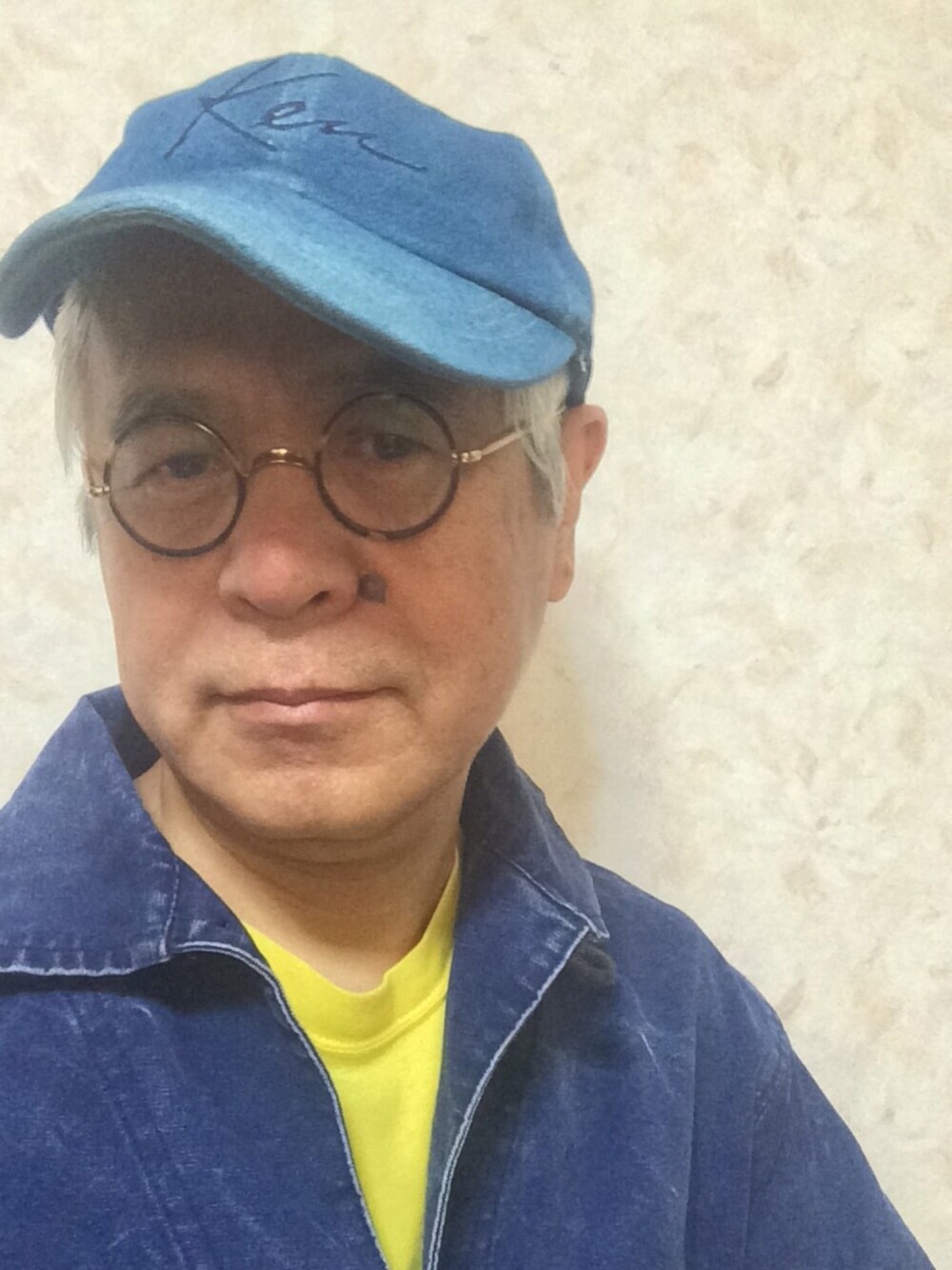 「マリンパーカー、丸メガネ、大人カジュアル、大人コーデ、春コーデ、お洒落さんとつながりたい」｜「フレンチビンテージのアイテム（ミリタリージャケット、ブルー系）」を使った、しまうまおじさんさん（メンズ・165cm）の春コーディネートの1枚目の写真