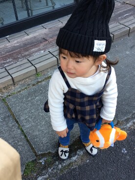 「アイテム（モカシン/デッキシューズ、ブラック系）」を使った、caaaanaさん（キッズ・80cm）の春コーディネート