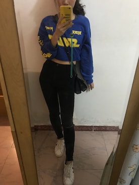 「PULL&BEAR（プルアンドベア）のアイテム（チノパンツ）」を使った、ElionLuさん（レディース・157cm）の秋コーディネート