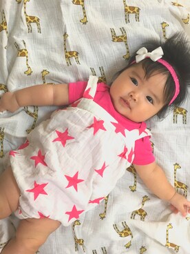 「aden + anais （エイデンアンドアネイ）のロンパース（ロンパース、ピンク系）」を使った、あおさん（キッズ・70cm）の夏コーディネート