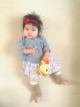 「西松屋（ニシマツヤ）のアイテム（Tシャツ/カットソー、グレー系）」を使った、あおさん（キッズ・70cm）の秋コーディネート