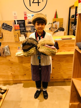 「BEAMS BOY（ビームスボーイ）のアイテム（シャツワンピース）」を使った、14+ イオンモール浦和美園店 スタッフさん（レディース・141cm）の秋コーディネート