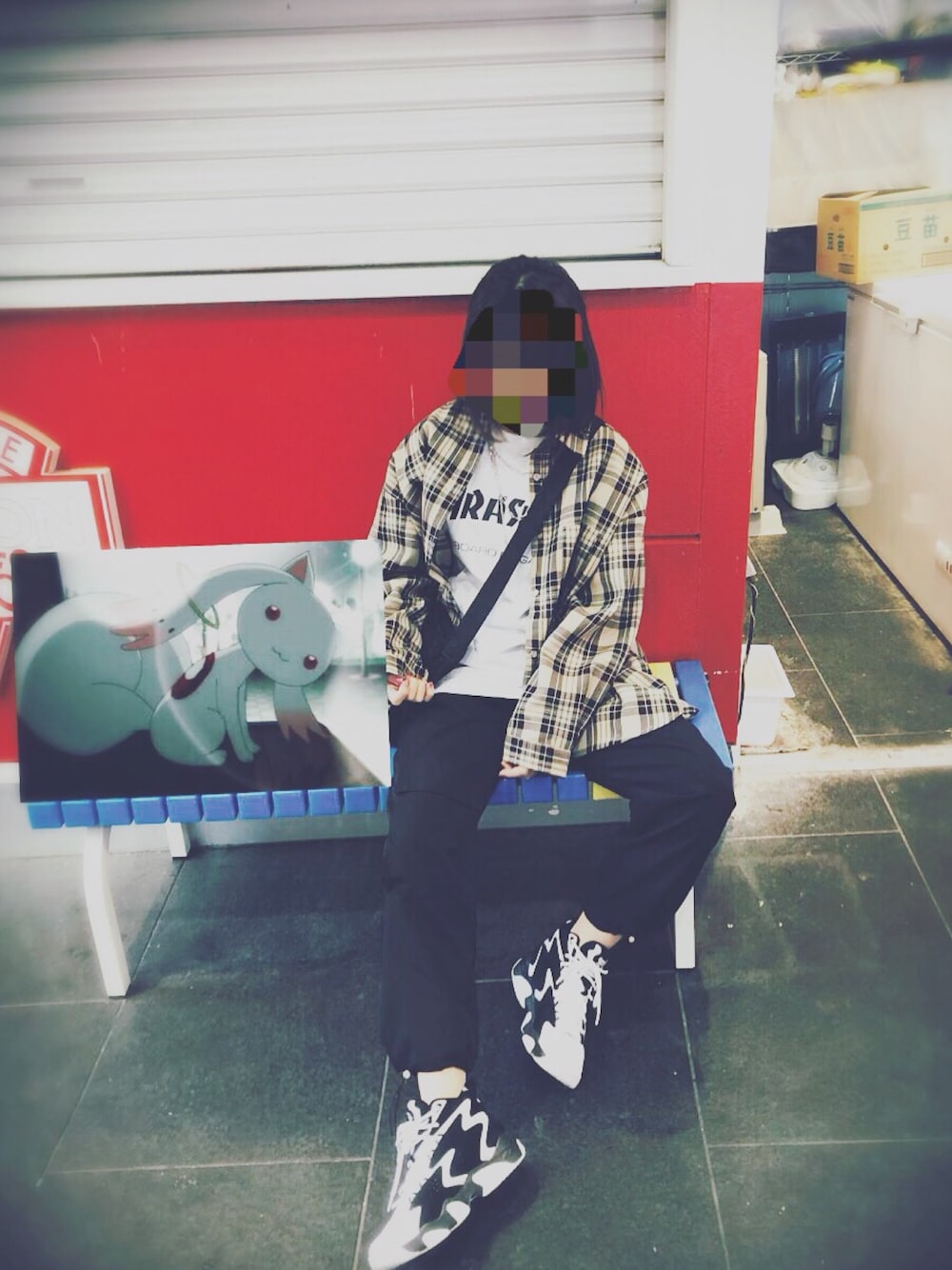 「チェックシャツ、カーゴパンツ、スニーカー、THRASHER、韓国ファッション、オーバーサイズ、シルバーアクセサリー、ビッグシルエット、メンズライク、プチプラ」｜「WEGOのWEGO/ルーズカラーチェックシャツ（シャツ/ブラウス、ベージュ系）」を使った、s_mikuさん（レディース・157cm）の秋コーディネートの1枚目の写真