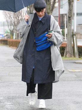 「アイテム（ステンカラーコート）」を使った、山田和俊さん（メンズ・167cm・20代）の春コーディネート