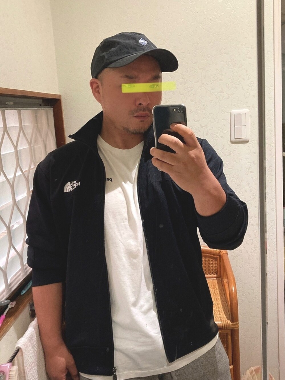 「シンプルコーデ、オトナカジュアル、ノースフェイス、patagonia、THE NORTH FACE、Tシャツ、シンプル」｜「THE NORTH FACEのアイテム（ジャージ、ブラック系）」を使った、STAY wearさん（メンズ・163cm）の春コーディネートの1枚目の写真