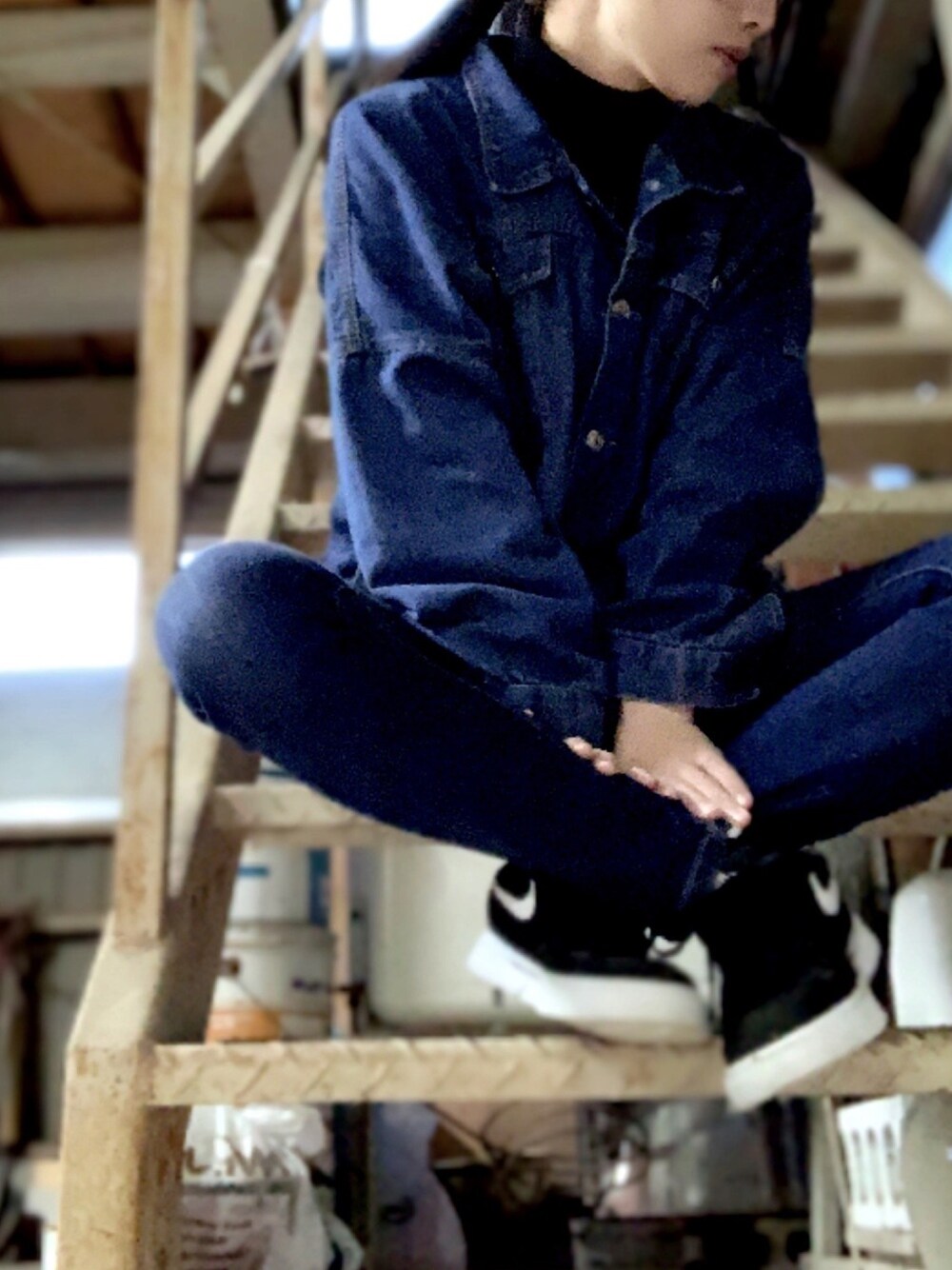 「street、denimstyle、Alldenim」｜「UNIQLOのアイテム（デニムパンツ、ブルー系）」を使った、dada🇦🇺さん（レディース・161cm）の冬コーディネートの1枚目の写真