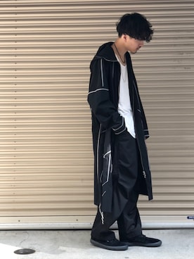 「THEE（シー）のアイテム（スラックス）」を使った、ミナミさん（メンズ・177cm）の冬コーディネート