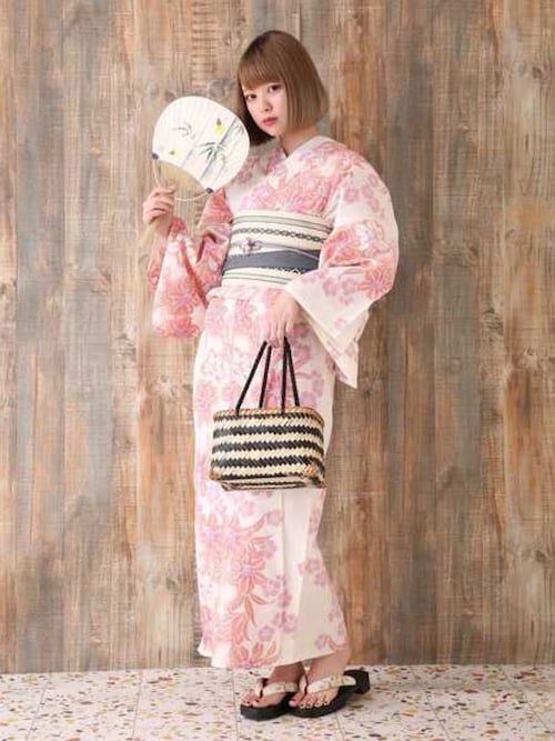 新品未使用　浴衣　そしてゆめ　ふりふ　ブランド浴衣　ピンク　33,000円 新品未使用 浴衣 そしてゆめ ふりふ ブランド浴衣 ピンク 33,000